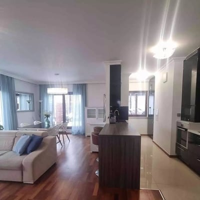 Long-term rental of a 4-room apartment, 105 m², in Wilanów district, Warsaw, Poland