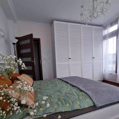 Long-term rental of a 4-room apartment, 105 m², in Wilanów district, Warsaw, Poland