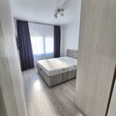 Alquiler a largo plazo de un piso de 3 habitaciones, 67 m², Bucarest, Rumanía