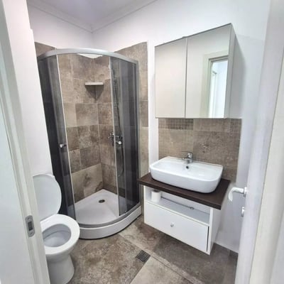Alquiler a largo plazo de un piso de 3 habitaciones, 67 m², Bucarest, Rumanía