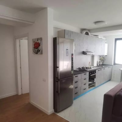 Location longue durée d’un appartement de 2 pièces, 73 m², Constanța, Roumanie