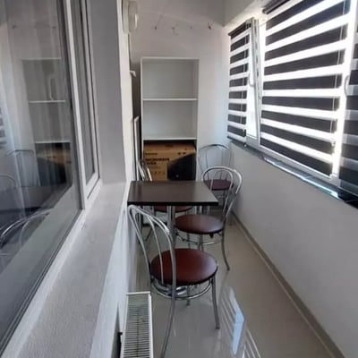Location longue durée d’un appartement de 2 pièces, 53 m², Constanța, Roumanie
