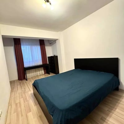 Alquiler a largo plazo de un piso de 3 habitaciones, 94 m², en Chiajna, sector 6, Bucarest, Rumanía