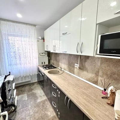 Location longue durée d’un appartement de 3 pièces, 67 m², Bucarest, Roumanie