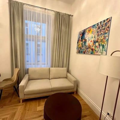 Long-term rental of a 2-room apartment, 46 m², in the city center, Warsaw, Poland