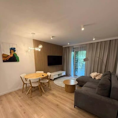 Alquiler a largo plazo de un piso de 2 habitaciones, 50 m², en el distrito de Krowodrza, Cracovia, Polonia