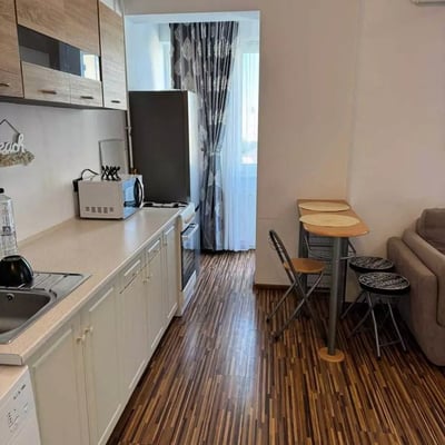 Долгосрочная аренда 2-комнатной квартиры, 40 м², в районе Vivo, Констанца, Румыния