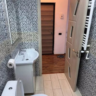 Долгосрочная аренда 2-комнатной квартиры, 40 м², в районе Vivo, Констанца, Румыния