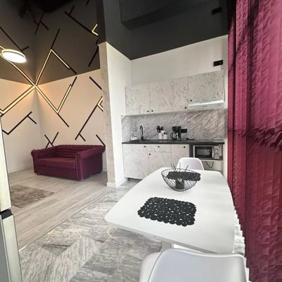 Location longue durée d’un appartement de 2 pièces, 55 m², à Tomis Nord, Constanța, Roumanie