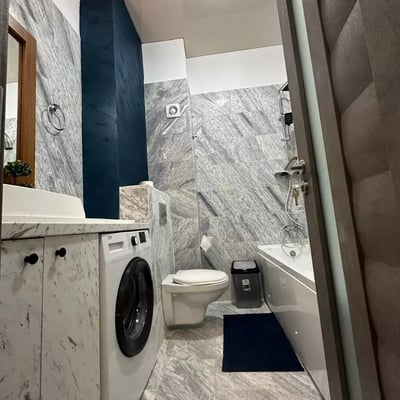 Location longue durée d’un appartement de 2 pièces, 55 m², à Tomis Nord, Constanța, Roumanie