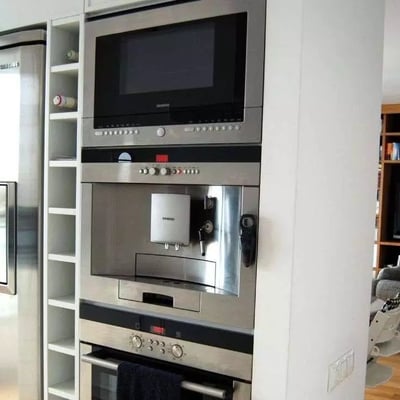 Long-term rental of a 3-room apartment, 78 m², Powiśle, Warsaw, Poland