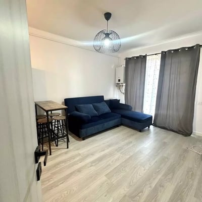 Долгосрочная аренда квартиры с 1 спальней, 42 м², Кьяжна, Бухарест, Румыния