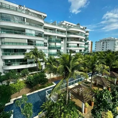 Alquiler a largo plazo de un piso de 4 dormitorios, 292 m², en Barra da Tijuca, Río de Janeiro, Brasil