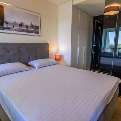 Alquiler a largo plazo de un apartamento de 2 habitaciones, 41 m², en Block 30, Nuevo Belgrado, Belgrado, Serbia