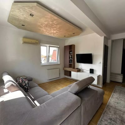 Long-term rental of a 3-room apartment, 64 m², in Vračar, Belgrade, Serbia