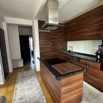 Long-term rental of a 3-room apartment, 64 m², in Vračar, Belgrade, Serbia