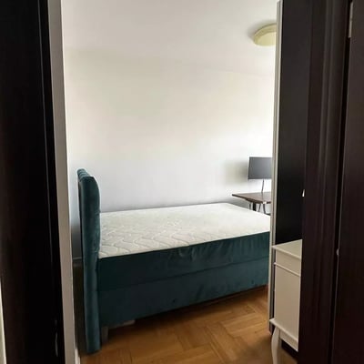 Long-term rental of a 3-room apartment, 64 m², in Vračar, Belgrade, Serbia