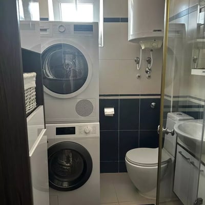 Long-term rental of a 3-room apartment, 64 m², in Vračar, Belgrade, Serbia