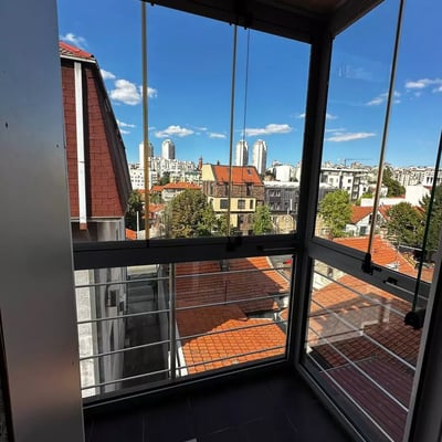 Long-term rental of a 3-room apartment, 64 m², in Vračar, Belgrade, Serbia