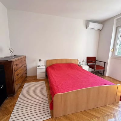 Alquiler a largo plazo de un apartamento de 2 habitaciones, 60 m², en el centro de la ciudad, Belgrado, Serbia