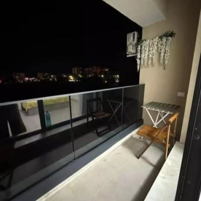 Alquiler a largo plazo de un apartamento de 3 habitaciones, 70 m², en Constanza, Rumanía
