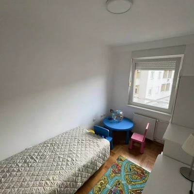 Long-term rental of a 3-room apartment, 60 m², in the city center, Belgrade, Serbia