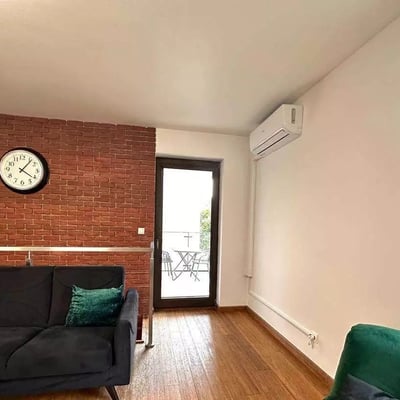 Long-term rental of a 4-room apartment, 130 m², in Stare Podgórze, Kraków, Poland