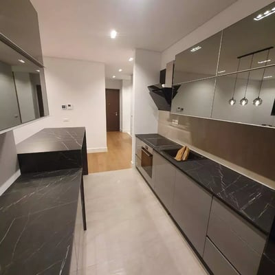 Alquiler a largo plazo de un apartamento de 2 habitaciones, 67 m², en Kneza Milosa Residence, Belgrado, Serbia