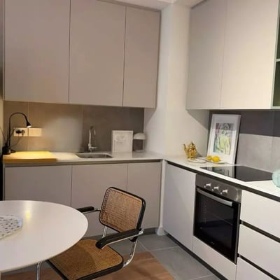 Alquiler a largo plazo de un apartamento de 2 habitaciones, 58 m², en Belgrado, Serbia