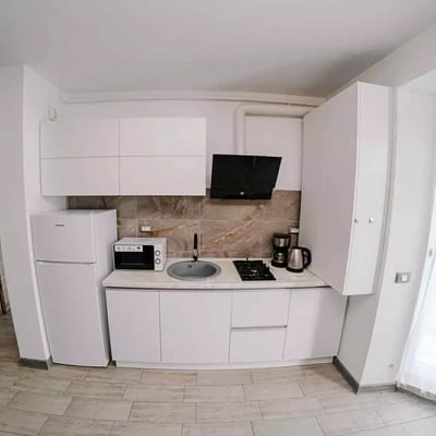 Location longue durée d’un appartement de 2 pièces, 48 m², à Mamaia Nord, Constanța, Roumanie