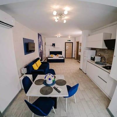 Long-term rental of a 2-room apartment, 48 m², in Mamaia Nord, Constanța, Romania