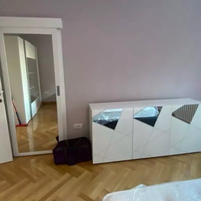 Long-term rental of a 2-room apartment, 61 m², in Vračar, Belgrade, Serbia