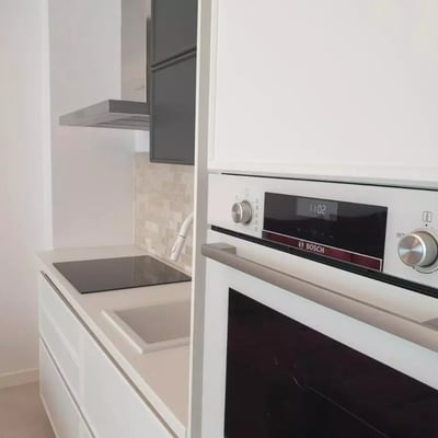 Location longue durée d’un appartement de 2 pièces, 60 m², à Mamaia Nord, Constanța, Roumanie