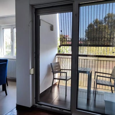 Long-term rental of a bright 3-room apartment, 75 m², Vračar district, Belgrade, Serbia