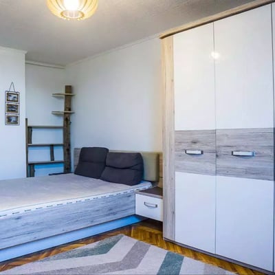 Langzeitmiete einer 2-Zimmer-Wohnung, 48 m², Stadtteil Neu-Belgrad, Belgrad, Serbien