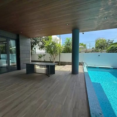 Location longue durée d’une villa de 4 chambres à Nam Viet A, Da Nang, Vietnam