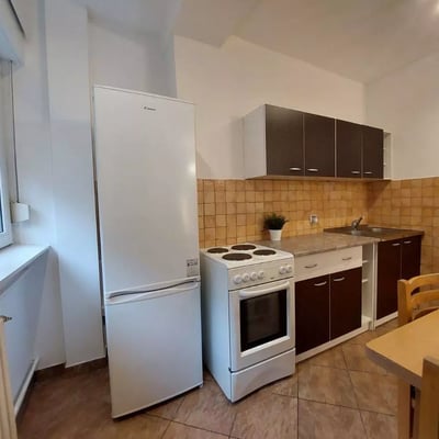 Location longue durée d’un appartement de 2 pièces, 48 m², Palilula, Belgrade, Serbie