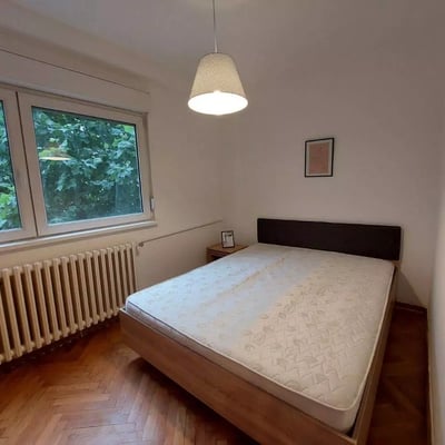 Location longue durée d’un appartement de 2 pièces, 48 m², Palilula, Belgrade, Serbie
