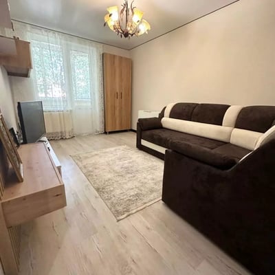 Долгосрочная аренда 2-комнатной квартиры, 47 м², Кишинёв, Молдова