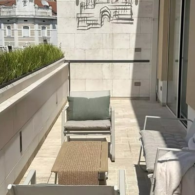 Alquiler de un apartamento de dos niveles, 128 m², en el centro del Casco Antiguo, Belgrado, Serbia