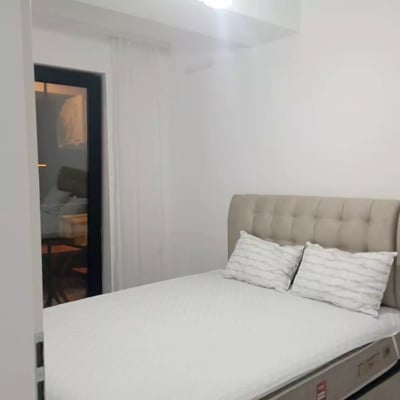 Alquiler de cómodos apartamentos de 2 habitaciones, 45 m², Constanța, Rumanía