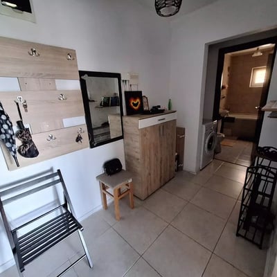Alquiler de un cómodo apartamento de 2 habitaciones, 54 m², Inel 2, Constanța, Rumanía