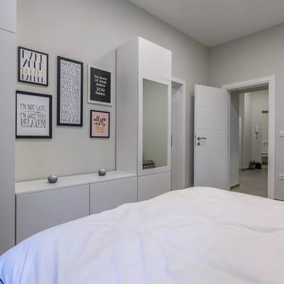 Location d’un appartement moderne de 2 pièces, 58 m², centre-ville, Belgrade, Serbie