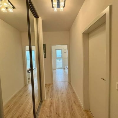 Alquiler de un acogedor apartamento de 2 habitaciones, 55 m², Petržalka, Bratislava, Eslovaquia