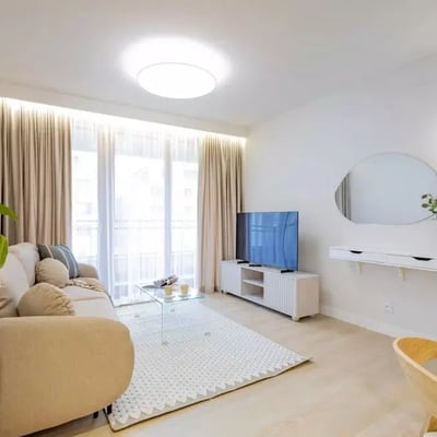 Rental of a bright 2-room apartment, 45 m², Prądnik Czerwony, Kraków, Poland