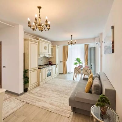 Alquiler de cómodos apartamentos de 3 habitaciones, 75 m², Mamaia, Constanța, Rumanía