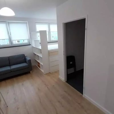 27 m² Apartment for Rent in Wrocław, Krzyki District, Fresh Renovation