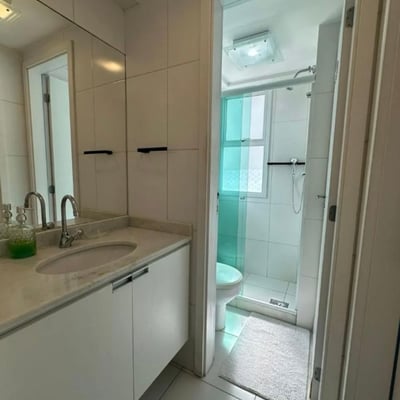 Alquiler de un amplio apartamento de 3 habitaciones, 96 m², en Barra de Tijuca, Río de Janeiro, Brasil