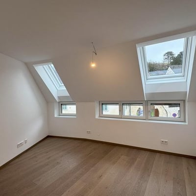 Аренда 4-комнатной квартиры 112м² с террасой на крыше в районе Зиверинг, Вена
