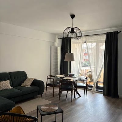 Аренда светлой и уютной 2-комнатной квартиры 55 м² в районе Noua, Брашов, Румыния